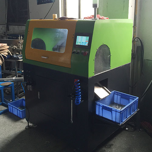 Round Square Corrugated Tube Cutting Machine 11KW 0-1000 Mm/Min Feed Rate